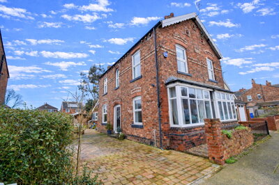 Property on Blinco Road, M41 9NF