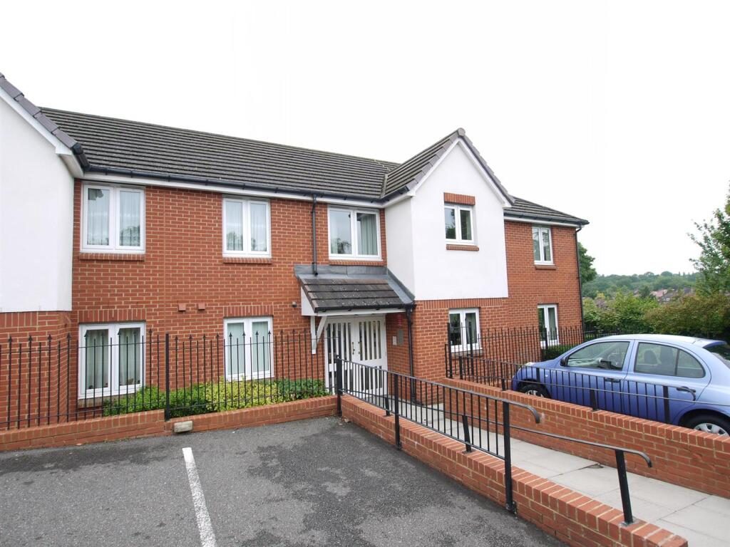 Property main image