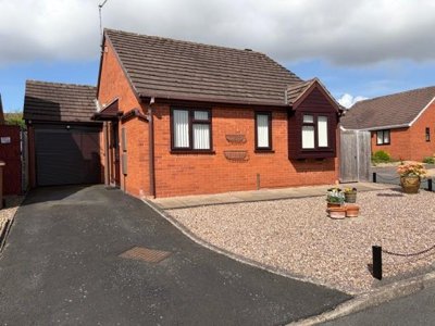 Property on Hillside Close, WR11 2PB