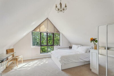 Property on Dean Farm Lane, LU7 0DR