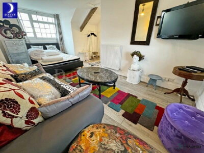 Property on Beach Road, NP10 8SH