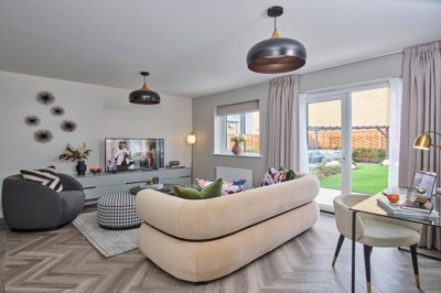 Property on NN14 2SR
