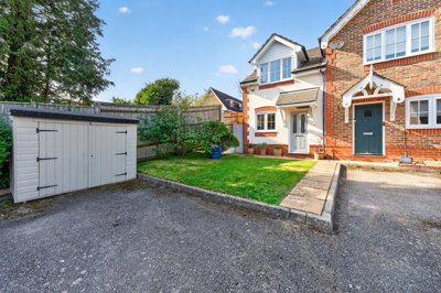 Property on Marlow Bottom, SL7 3NB