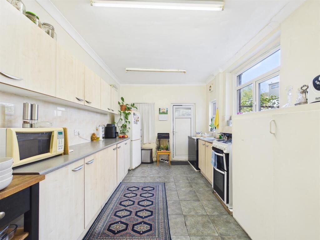 Terraced House