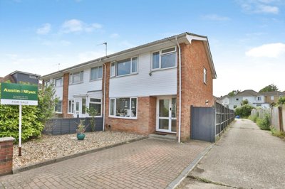 Property on Browning Road, BH12 2JU
