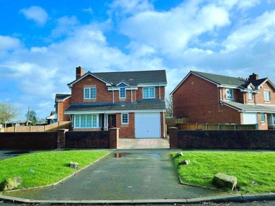 Property on Highfield Road North, WS3 5DA