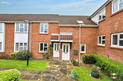 Property on Yew Tree Court, WD6 3HW