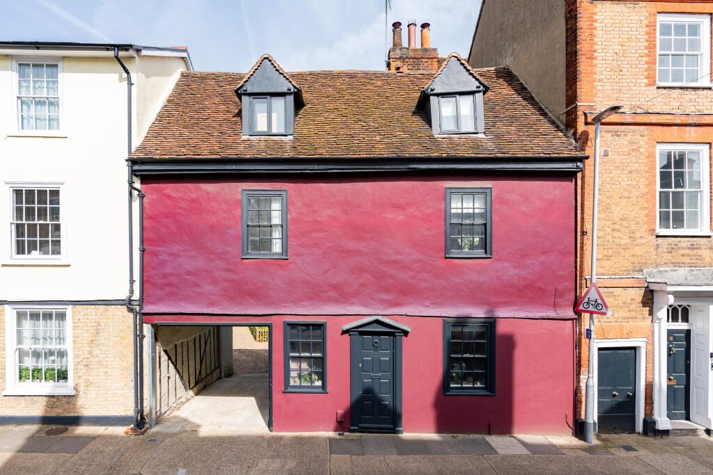 Property main image