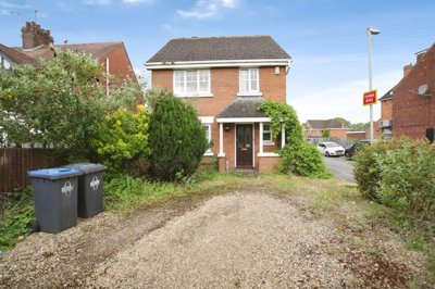 Property on Deacon Close, CV22 5AQ
