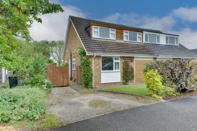 Property on Falmouth Road, CW12 3BH