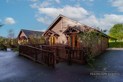 Property on PL13 1PR