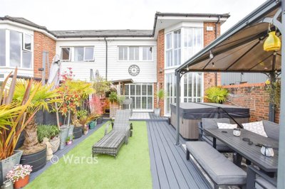 Property on Waterside Quay, ME20 7AJ