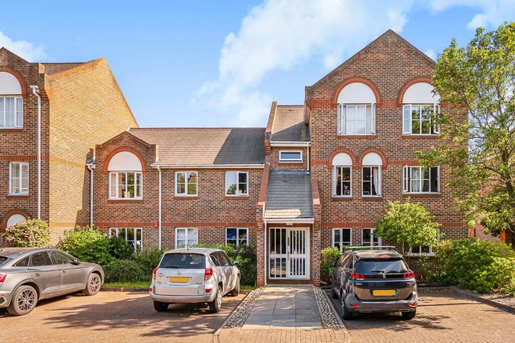 Property main image