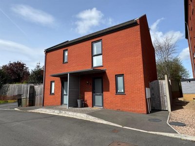 Property on Pinsley Mill Gardens, HR6 8NS