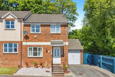Property on Lindisfarne Way, TQ2 7BR