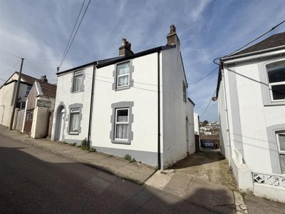 Property on Torridge Mount, EX39 4EJ