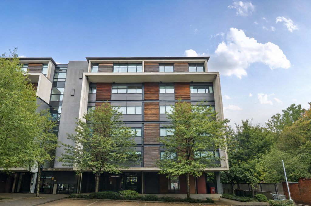 Property main image