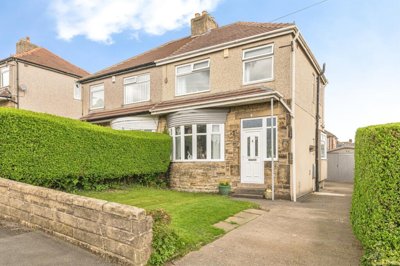 Property on Farfield Grove, BD6 2LX