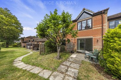 Property on Copenhagen Walk, RG45 7QU