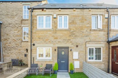 Property on Lauren Close, OL4 5JJ