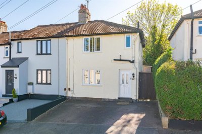 Property on Clyde Terrace, SG13 7JP