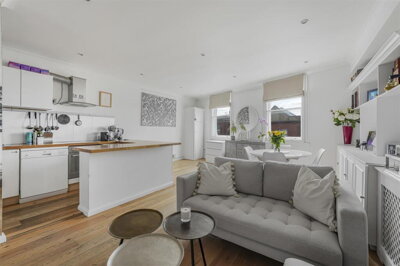Property on Fulham Road, SW6 5RP