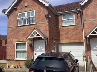 Property on Portree Drive, BD6 3UG