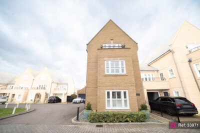 Property on Gunners Rise, SS3 9FD