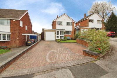 Property on Ridgeway, WS9 0HL