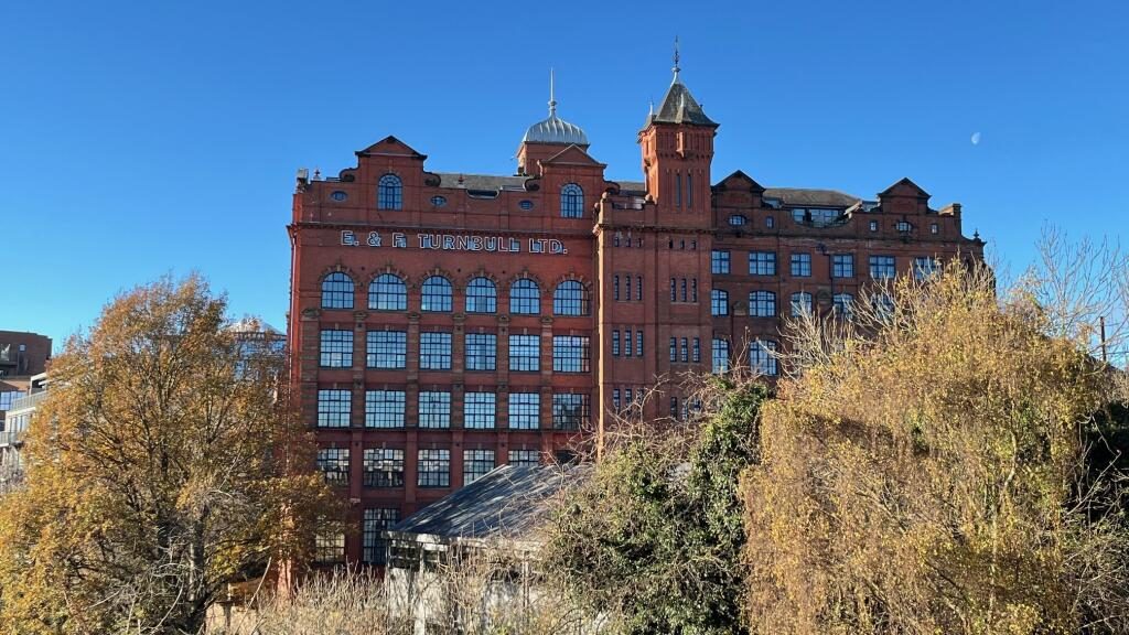 Property main image