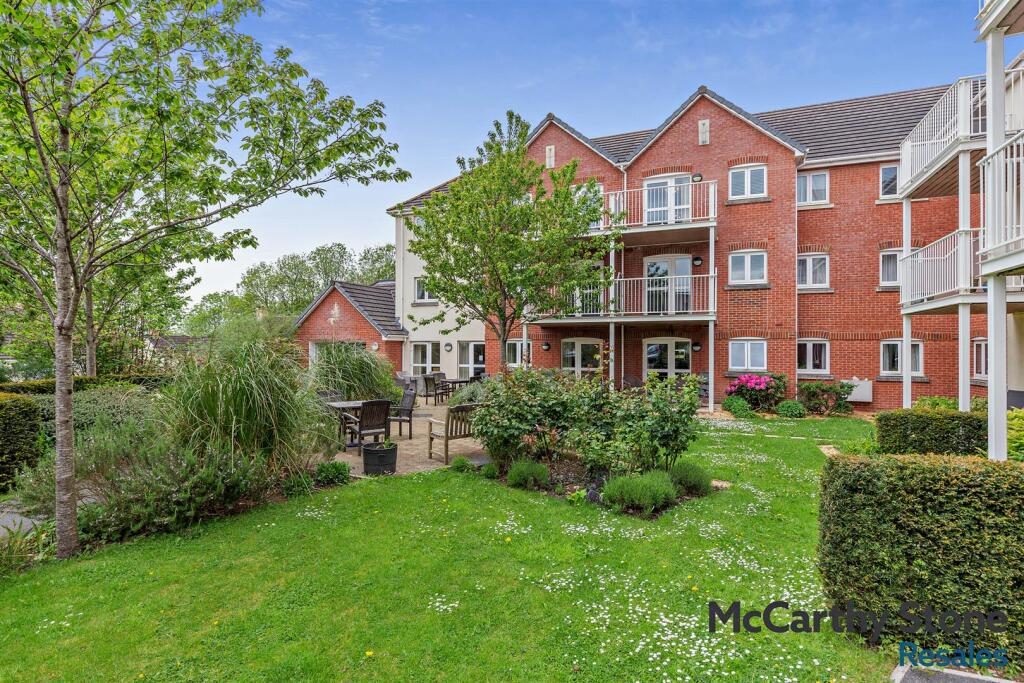 Property main image