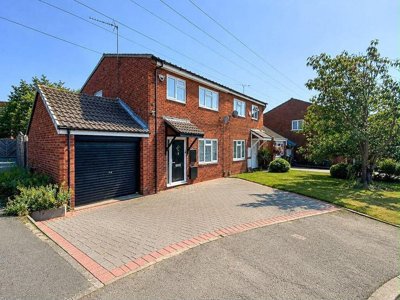 Property on Cutworth Close, B76 2TA