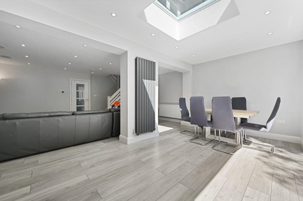 Terraced House