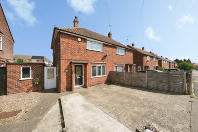 Property on Sycamore Road, NG19 8NW