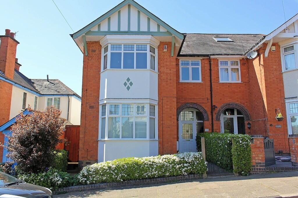 Property main image