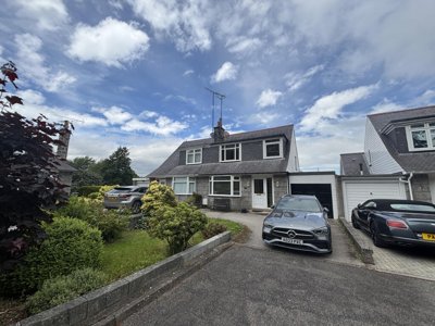 Property on Queen'S Road, AB15 8DX