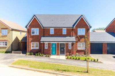 Property on SN7 7SN