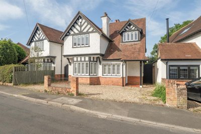 Property on Belmont Crescent, SL6 6LP