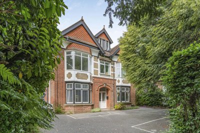 Property on Crowborough Hill, TN6 2DB
