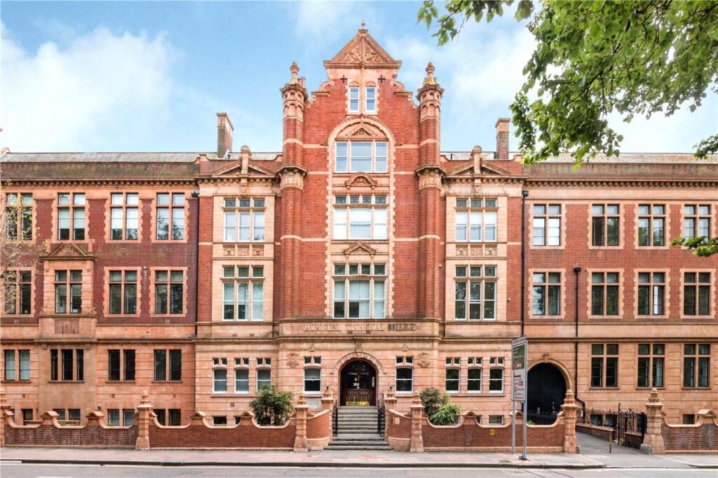 Property main image
