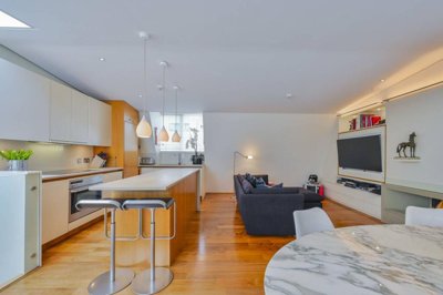 Property on Cadogan Lane, SW1X 9DX