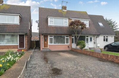 Property on Mansfield Road, BN11 2QN