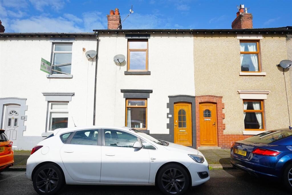Terraced House