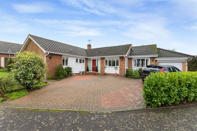 Property on Sallows Shaw, DA13 9BP