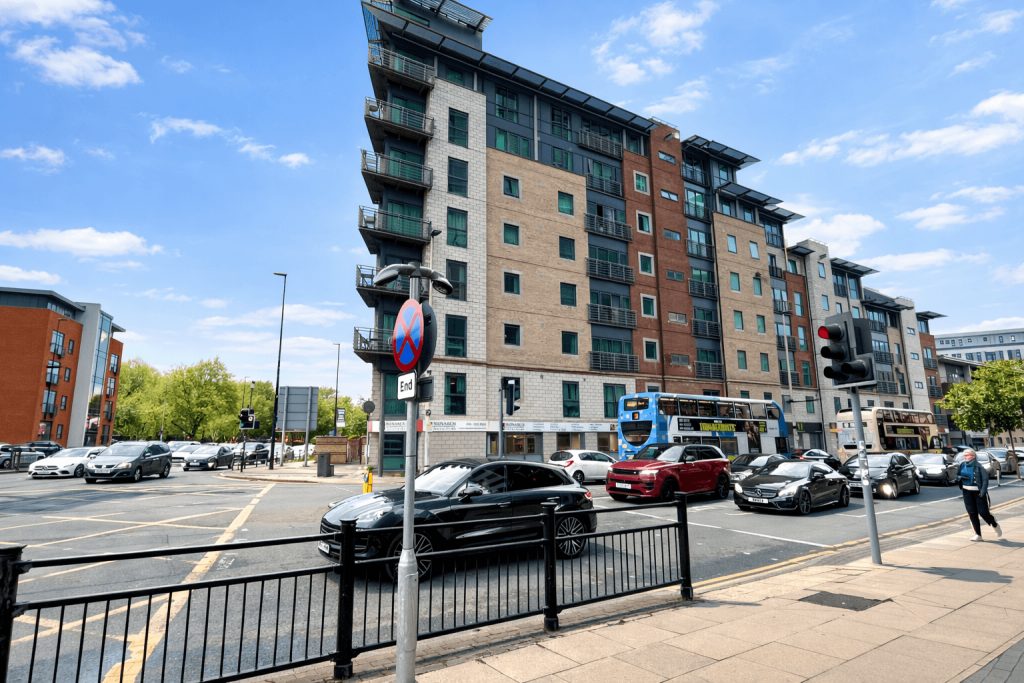 Property main image