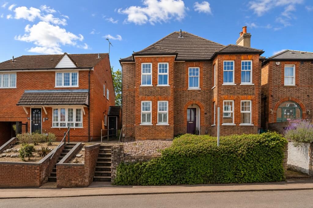 Property main image