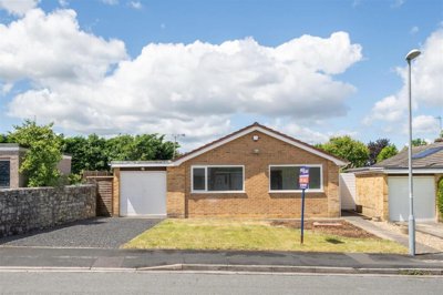 Property on Evenlode Way, BS31 1RT