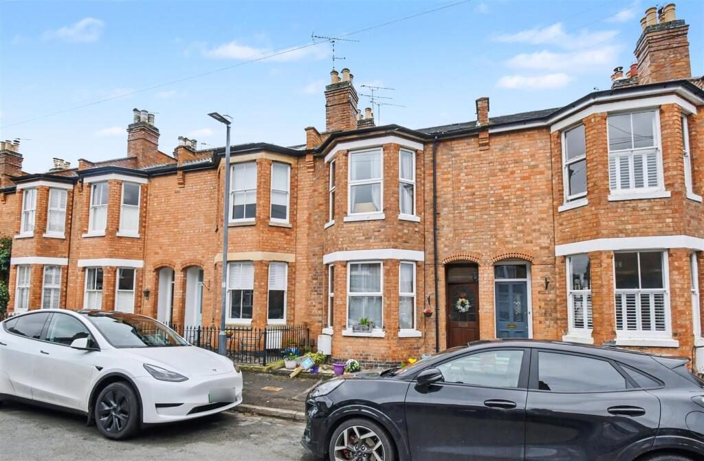 Property main image