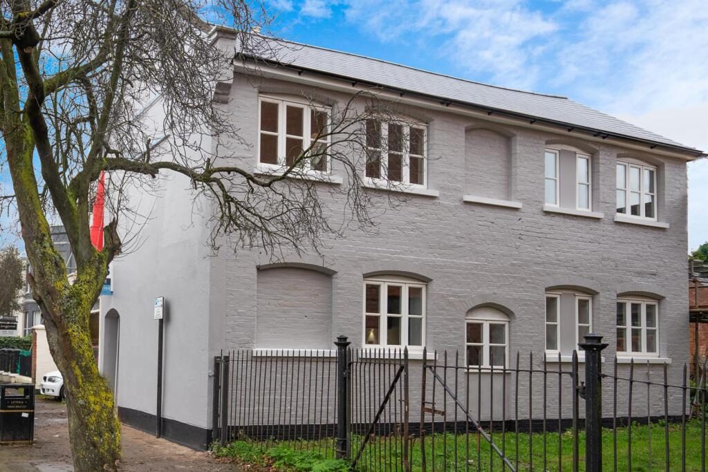Property main image