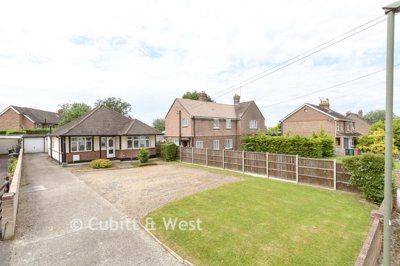 Property on RH1 5DF